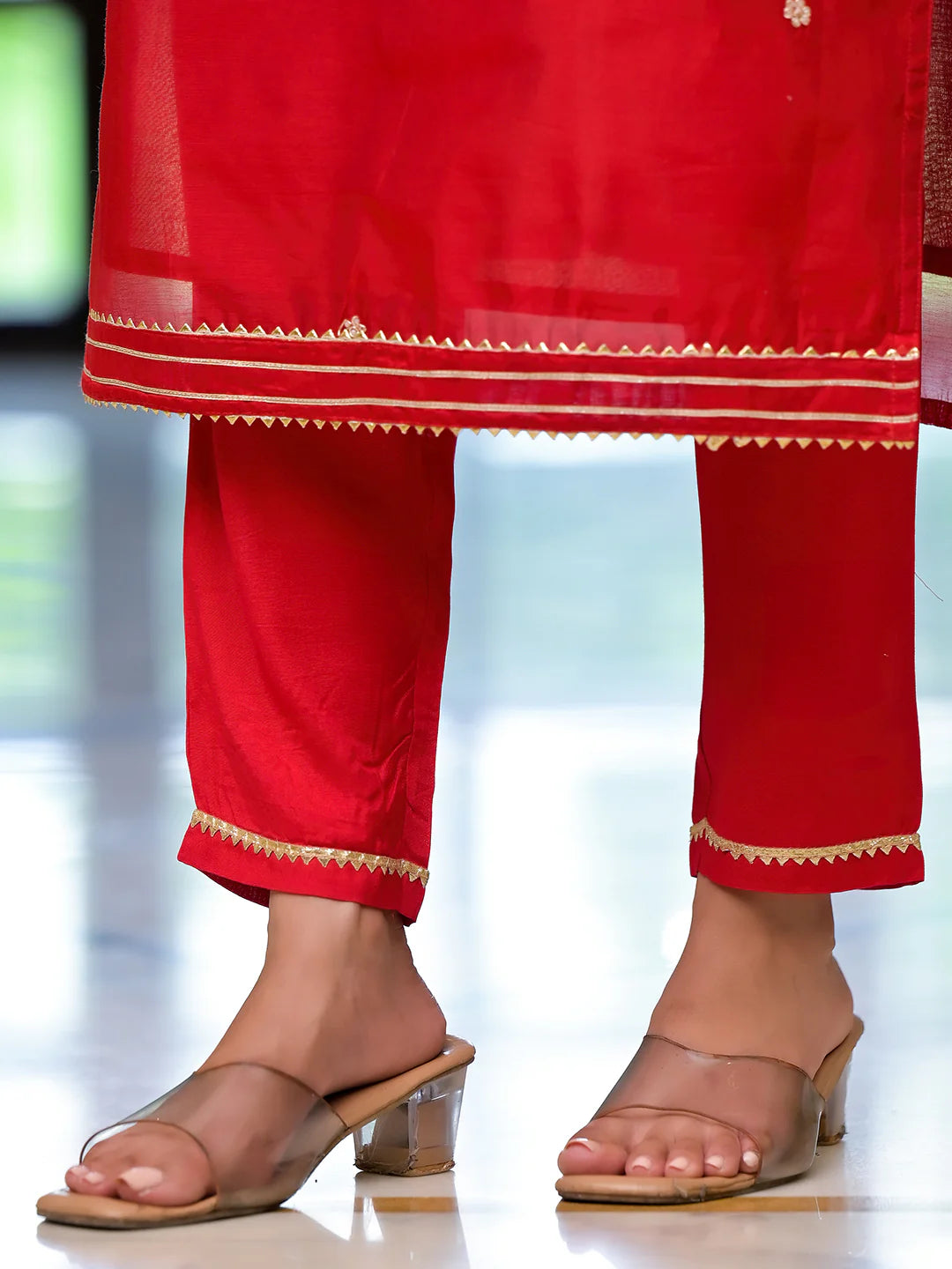 Sartaj Red Embroidered Chanderi Silk Kurta pants with Banarashi Dupatta